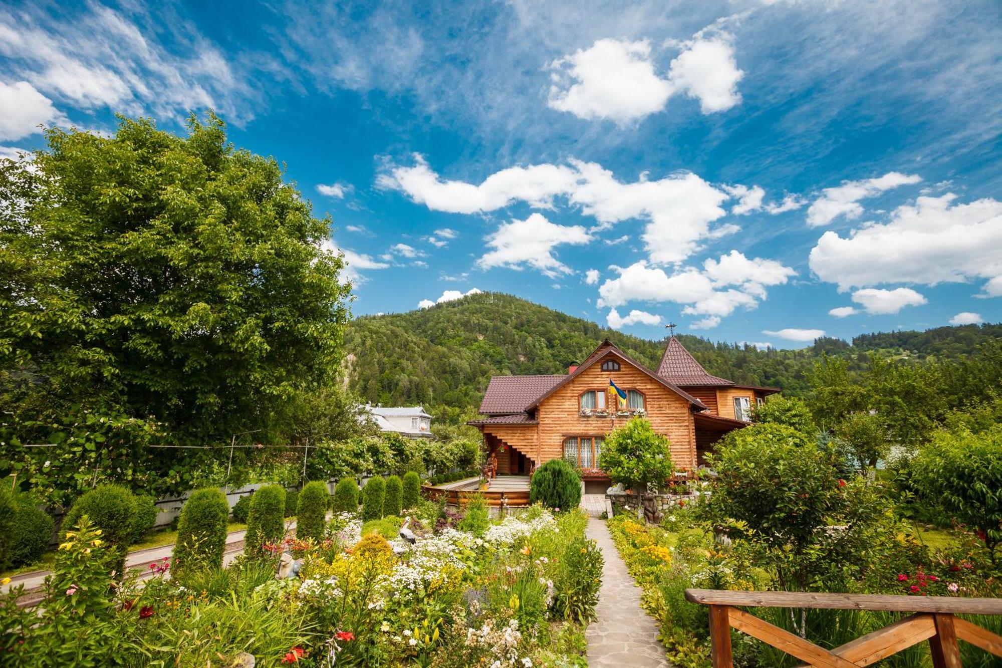 Хата Різьбяра Villa Beloberezka Exterior photo